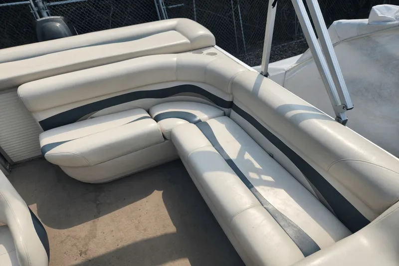 Slide: The Image of Sun Tracker PB20 2010 - 7