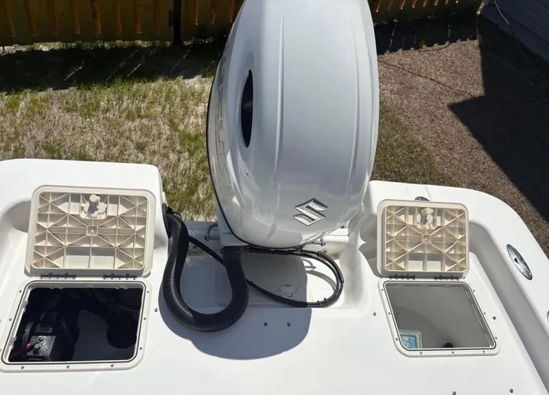 Slide: The Image of Savannah SS21 boat engine and storage compartments, 2021 model, top view. - 8