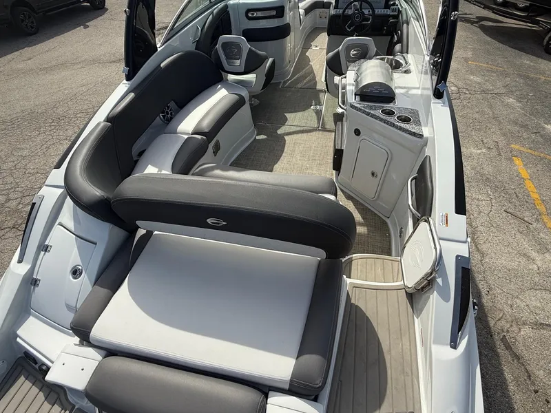 Slide: The Image of Crownline Boats 290 SS 2023 - 4