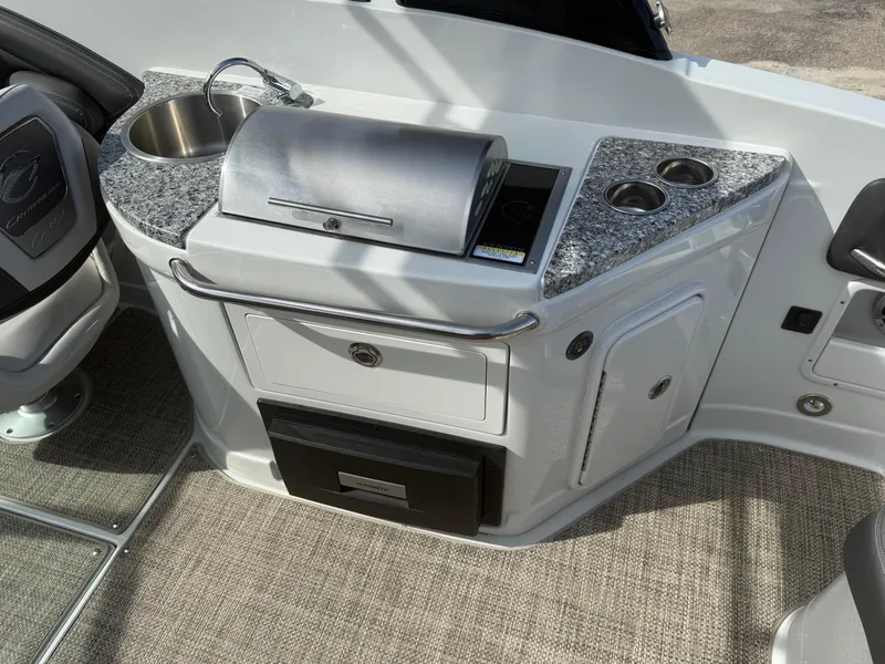 Slide: The Image of Crownline Boats 290 SS 2023 - 8