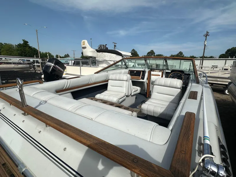 Slide: The Image of Celebrity 190 V BR Bowrider 1987 - 11