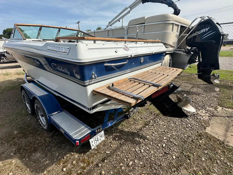 Slide: The Image of Celebrity 190 V BR Bowrider 1987 - 5