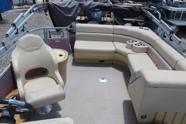 Slide: The Image of Lexington 319C 2019 - 14