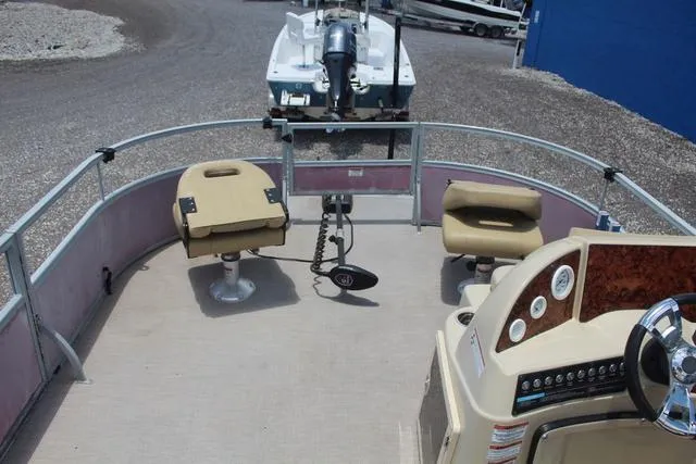 Slide: The Image of Lexington 319C 2019 - 15