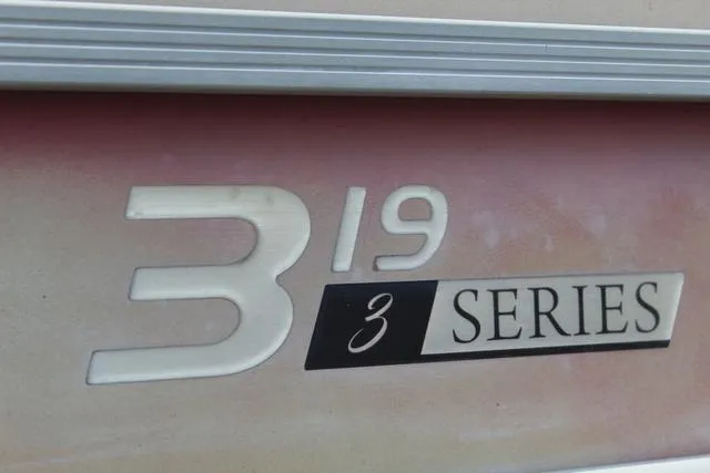 Slide: The Image of Lexington 319C 2019 - 9