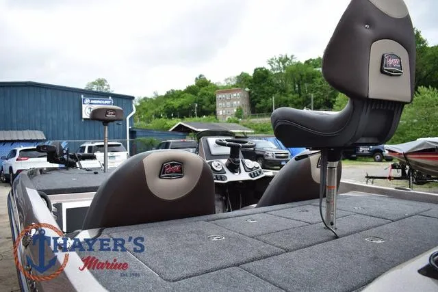 Slide: The Image of Ranger Z185 2025 - 12