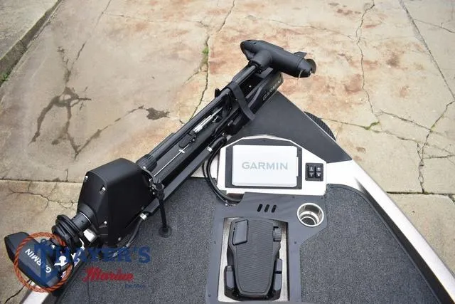 Slide: The Image of Ranger Z185 2025 - 32