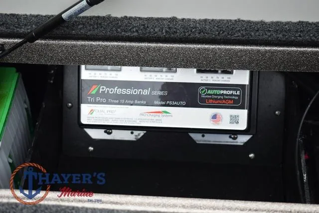 Slide: The Image of Ranger Z185 2025 - 40