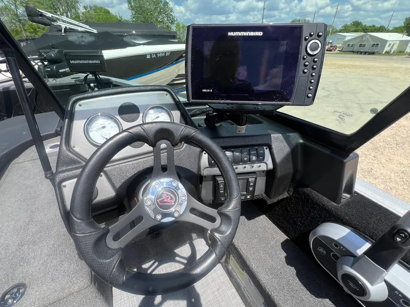 Slide: The Image of Alumacraft Competitor 185 FSX 2021 - 20