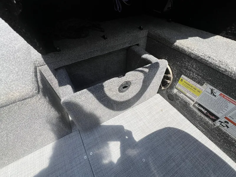 Slide: The Image of Alumacraft Competitor 185 FSX 2021 - 26