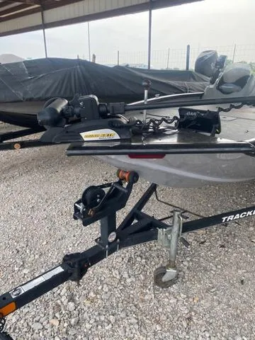 Slide: The Image of Tracker Pro Team 195 TXW 2017 - 3