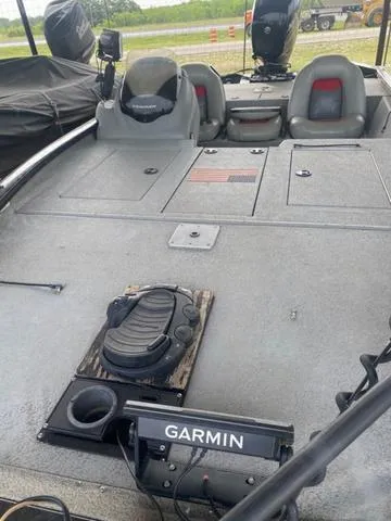 Slide: The Image of Tracker Pro Team 195 TXW 2017 - 4