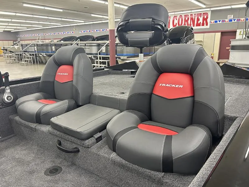 Slide: The Image of Tracker Pro Team 175 TF 2025 - 11