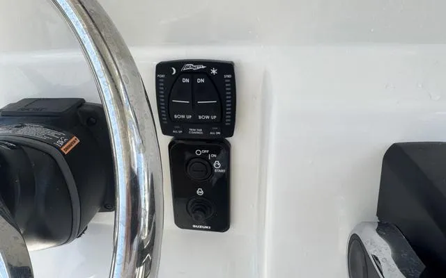 Slide: The Image of Pioneer 222 Sportfish 2025 - 26