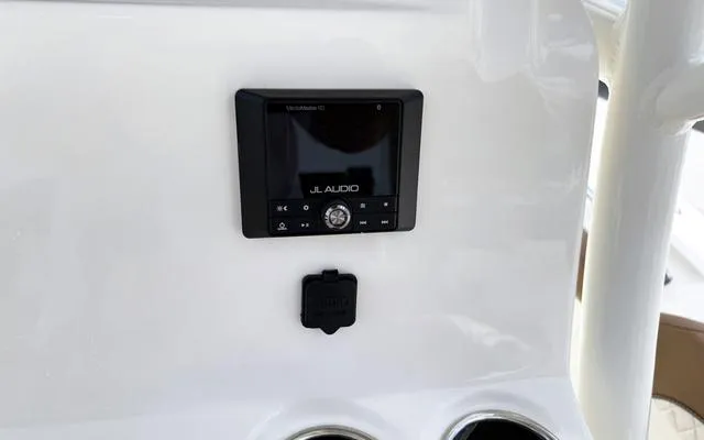 Slide: The Image of Pioneer 222 Sportfish 2025 - 27