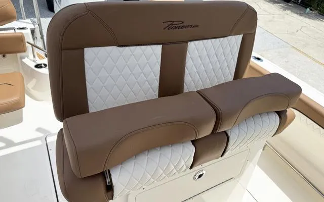 Slide: The Image of Pioneer 222 Sportfish 2025 - 28