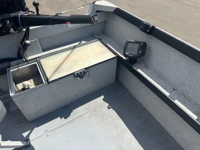 Slide: The Image of Alumaweld Super Vee 18 2006 - 8