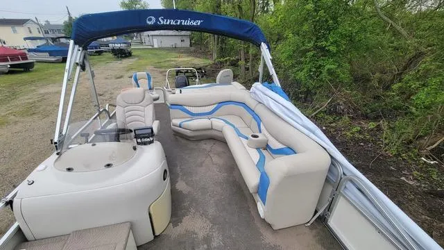 Slide: The Image of Lowe Suncruiser LS224 2008 - 11