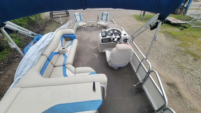 Slide: The Image of Lowe Suncruiser LS224 2008 - 19