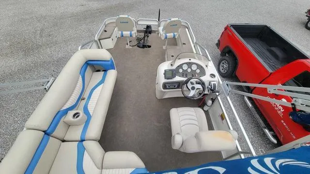 Slide: The Image of Lowe Suncruiser LS224 2008 - 2