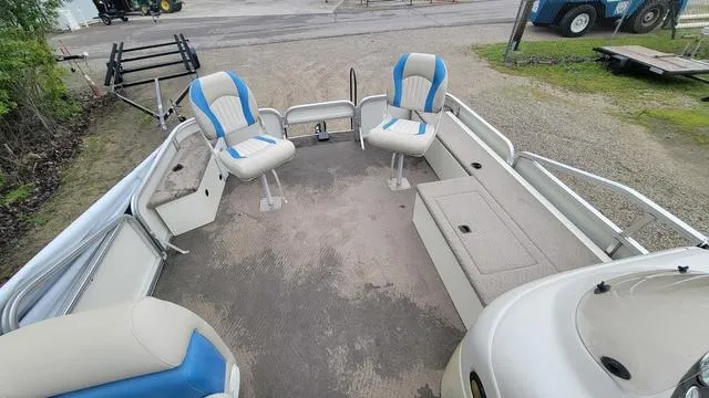 Slide: The Image of Lowe Suncruiser LS224 2008 - 3