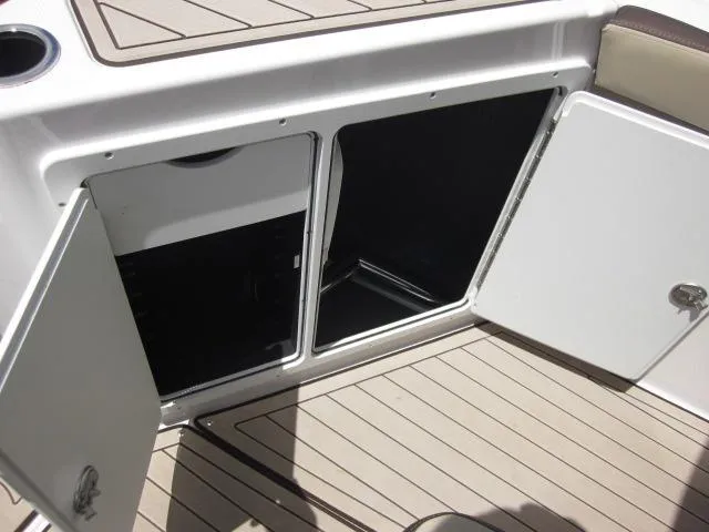 Slide: The Image of Yamaha 255 FSH® SPORT E 2023 - 10