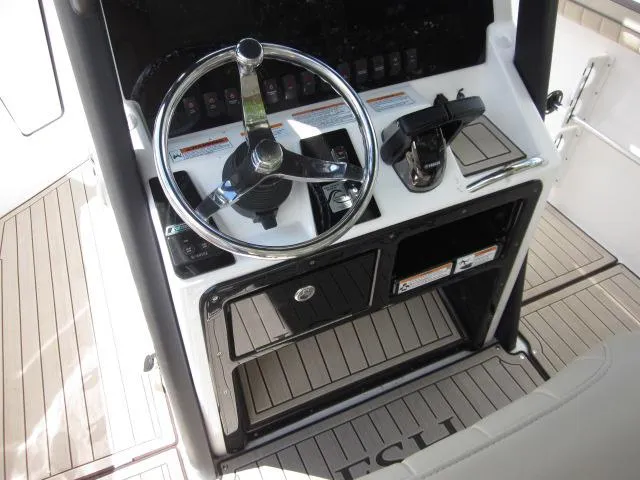 Slide: The Image of Yamaha 255 FSH® SPORT E 2023 - 15