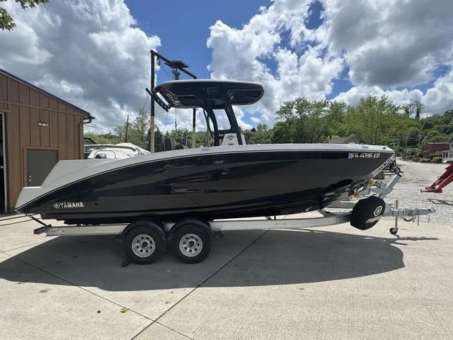 Slide: The Image of Yamaha 255 FSH® SPORT E 2023 - 5