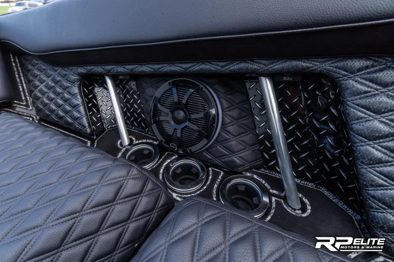 Slide: The Image of Pavati AL26 2022 - 128