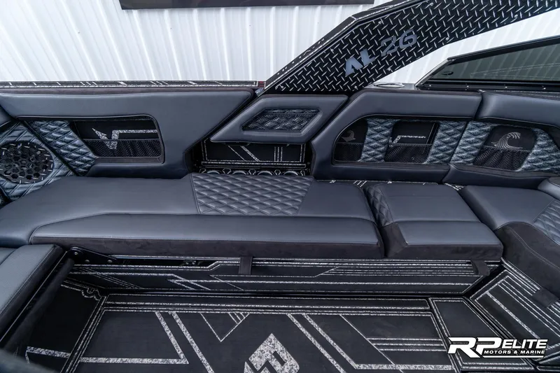 Slide: The Image of Pavati AL26 2022 - 75