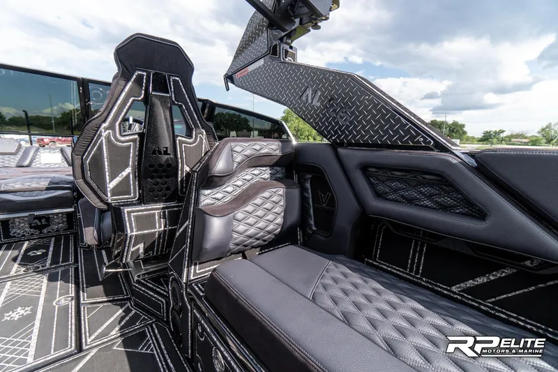 Slide: The Image of Pavati AL26 2022 - 85