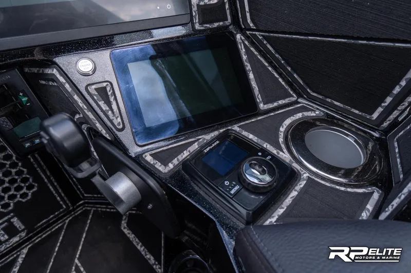 Slide: The Image of Pavati AL26 2022 - 99