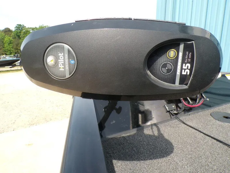 Slide: The Image of Trolling motor control panel on a 2014 Lowe Stinger ST195 boat. - 10