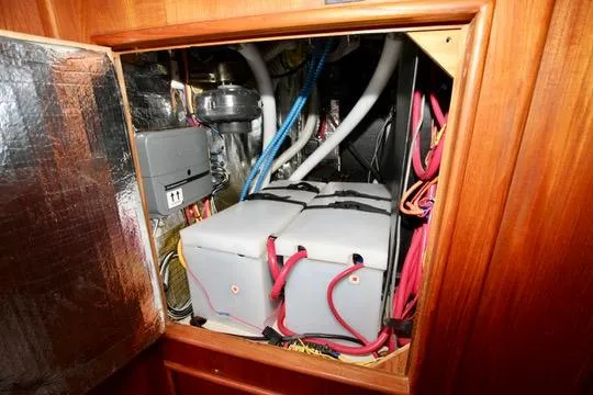 Slide: The Image of Hunter Passage 420 2001 - 69