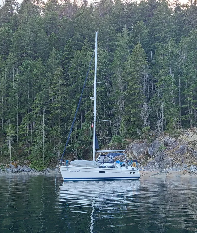 Slide: The Image of Hunter Passage 420 2001 - 71