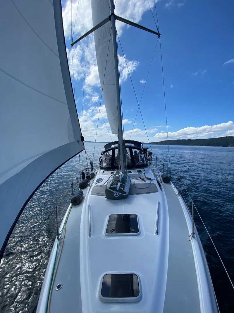 Slide: The Image of Hunter Passage 420 2001 - 72