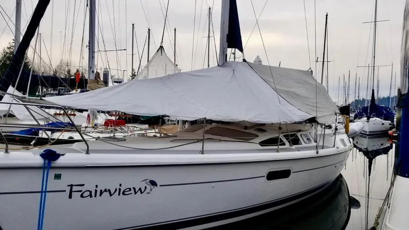 Slide: The Image of Hunter Passage 420 2001 - 74