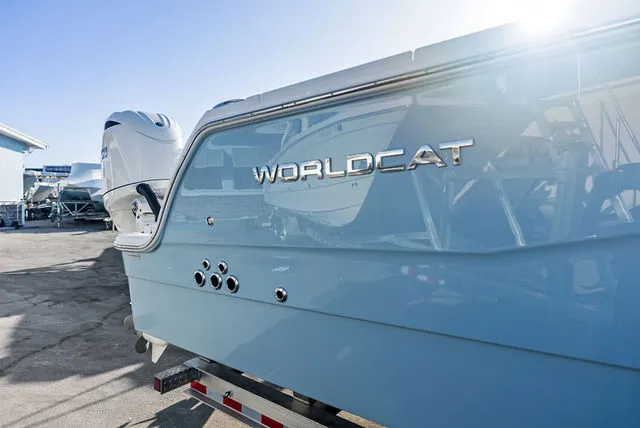 Slide: The Image of World Cat 260CC-X 2023 - 26