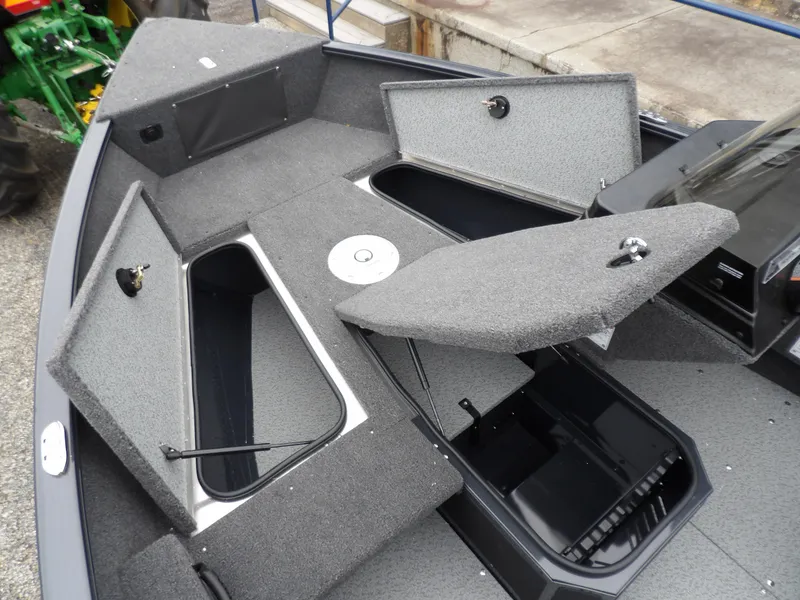 Slide: The Image of Lund 1675 Adventure SS 2025 - 14