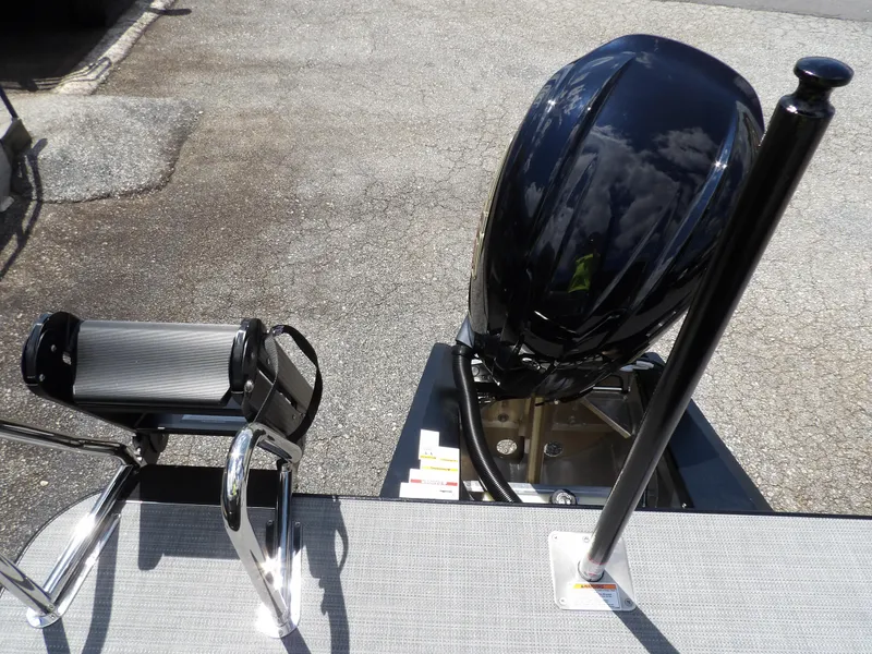 Slide: The Image of Veranda VR22RC 2025 - 19