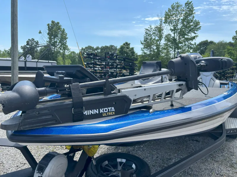 Slide: The Image of Skeeter ZXR20 2021 - 13