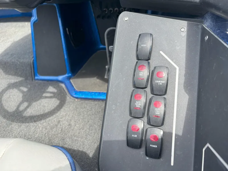 Slide: The Image of Skeeter ZXR20 2021 - 17