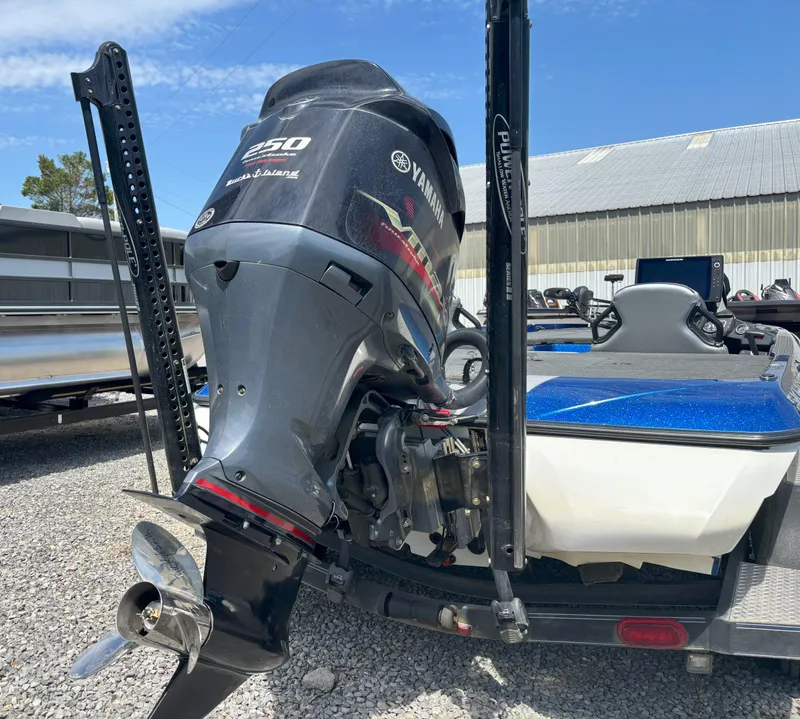 Slide: The Image of Skeeter ZXR20 2021 - 18