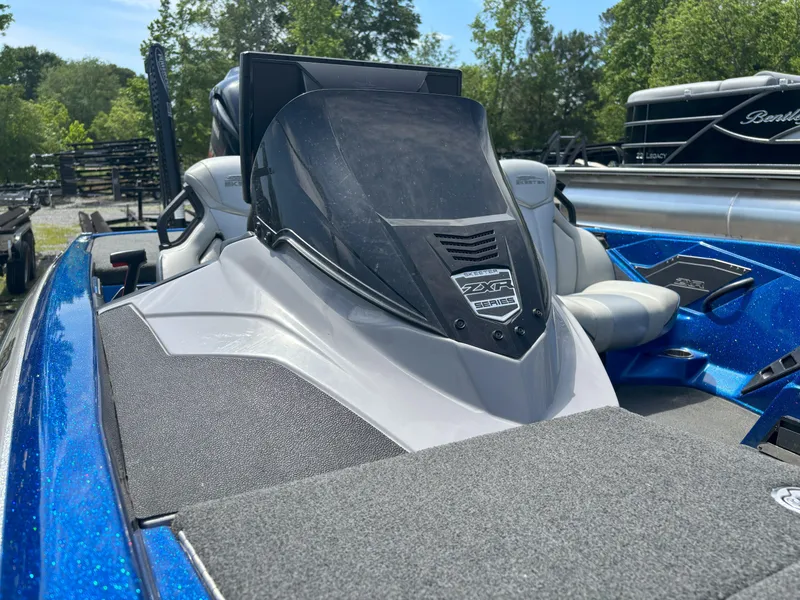 Slide: The Image of Skeeter ZXR20 2021 - 2