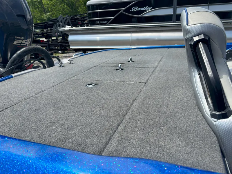 Slide: The Image of Skeeter ZXR20 2021 - 7