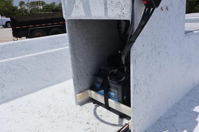 Slide: The Image of Carolina 16FT w/ 2021 DF60ATLW (30HRS) 1985 - 13