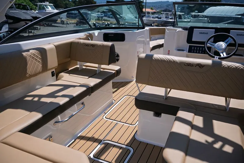 Slide: The Image of Sea Ray SDX 250 Surf 2025 - 18