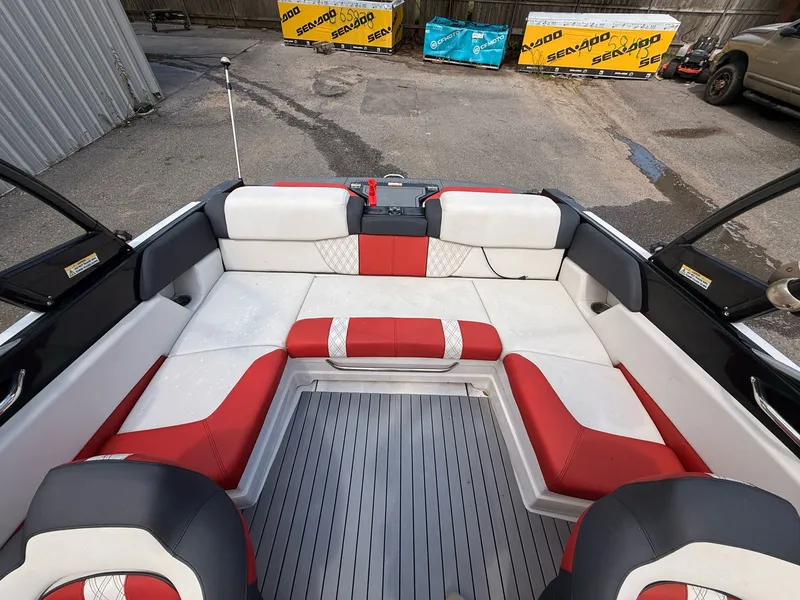 Slide: The Image of Glastron GTS 207 2016 - 15