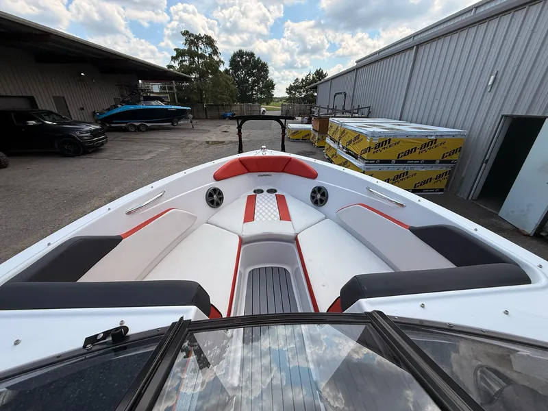 Slide: The Image of Glastron GTS 207 2016 - 23