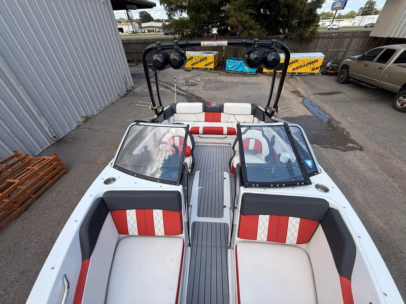 Slide: The Image of Glastron GTS 207 2016 - 27